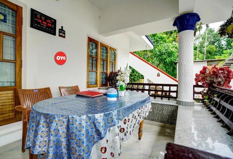 ホテル Oyo Flagship Meadow View Inn