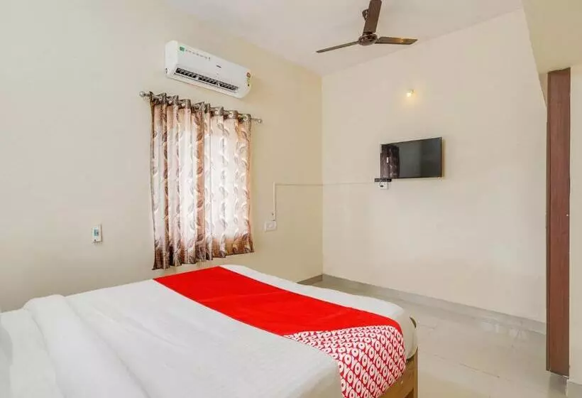 ホテル Oyo Flagship Srinivasa Residency