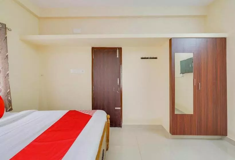 ホテル Oyo Flagship Srinivasa Residency