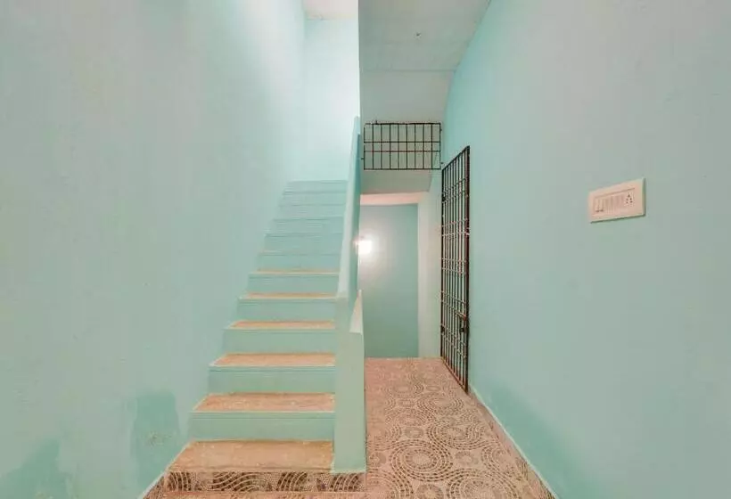 ホテル Oyo Flagship Srinivasa Residency