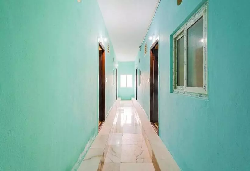 ホテル Oyo Flagship Srinivasa Residency