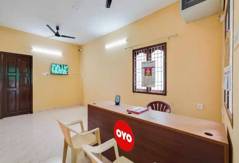ホテル Oyo Flagship Srinivasa Residency