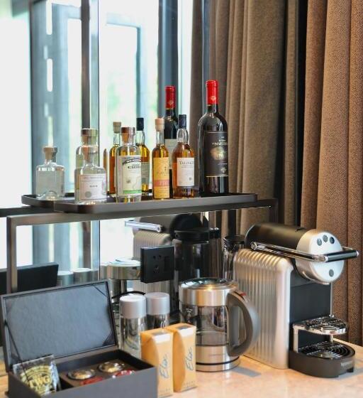 בית מלון כפרי Phoenix River Yixing