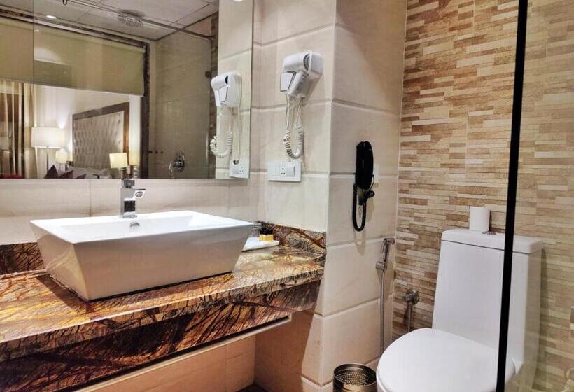 Отель Royal Retreat   Shimla