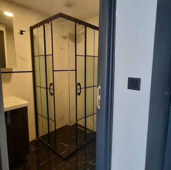 Отель Sand Door