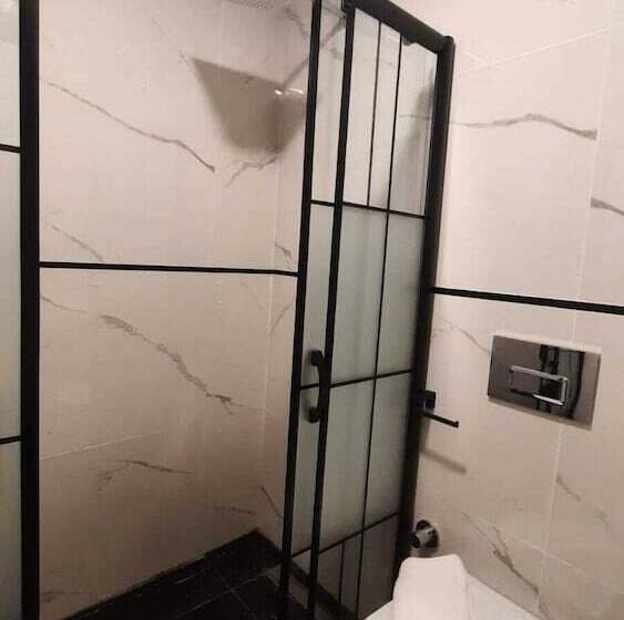 Отель Sand Door