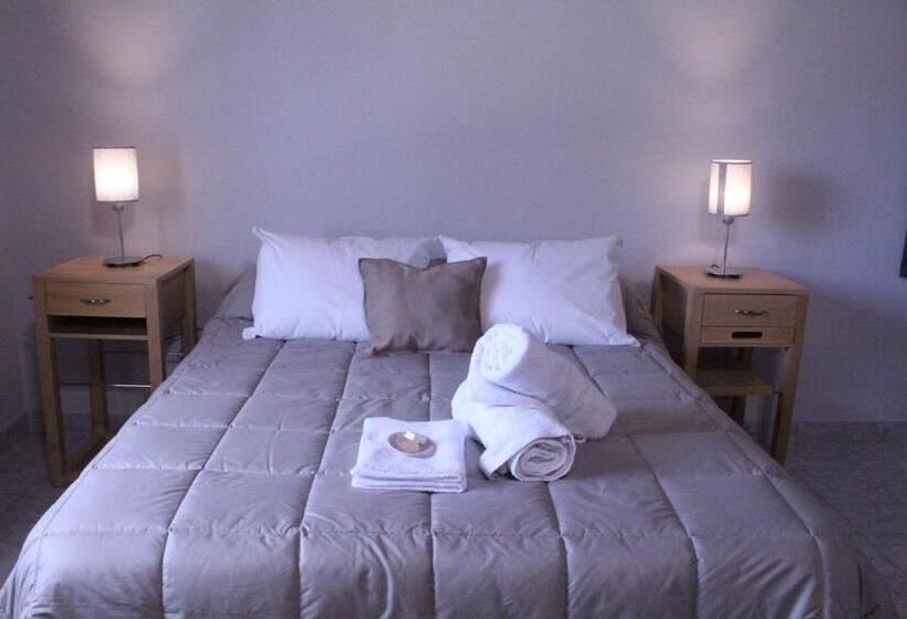 Отель Santa Clarita