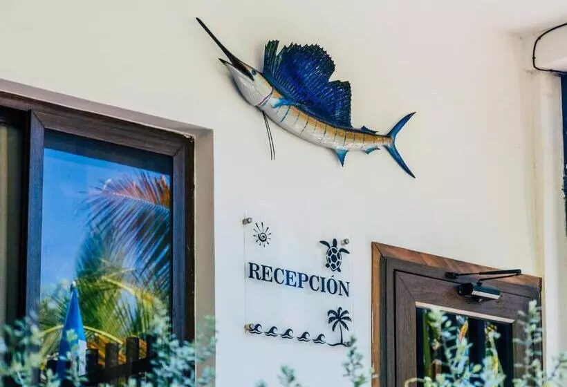 هتل Y Restaurante 7 Mares