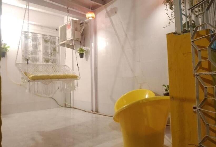 ペンション 2 Bhk Penthouse In Khar West With All Ammenties