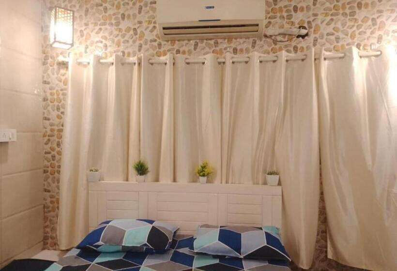 ペンション 2 Bhk Penthouse In Khar West With All Ammenties