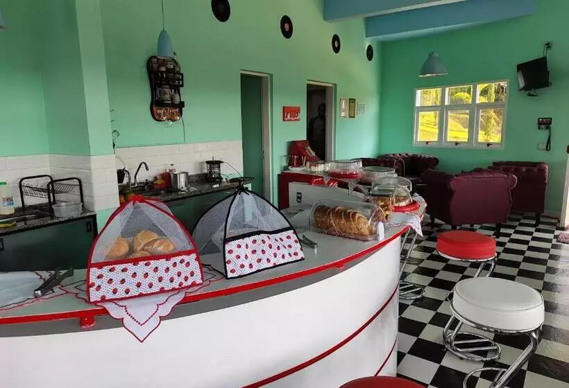 ペンション Casa Abacaxi, Vila Mágica