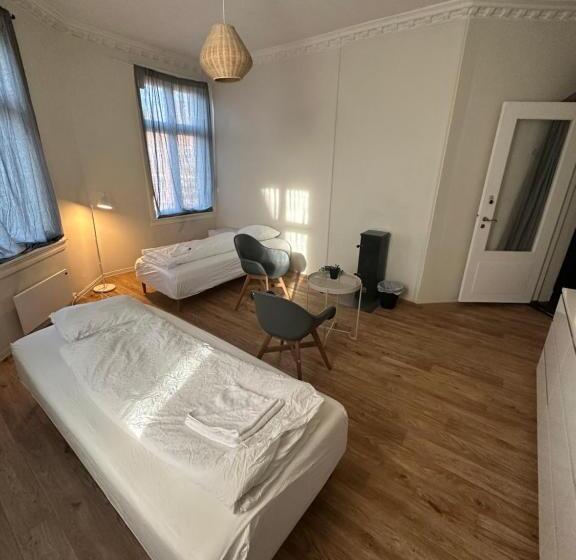 펜션 Center Apartments