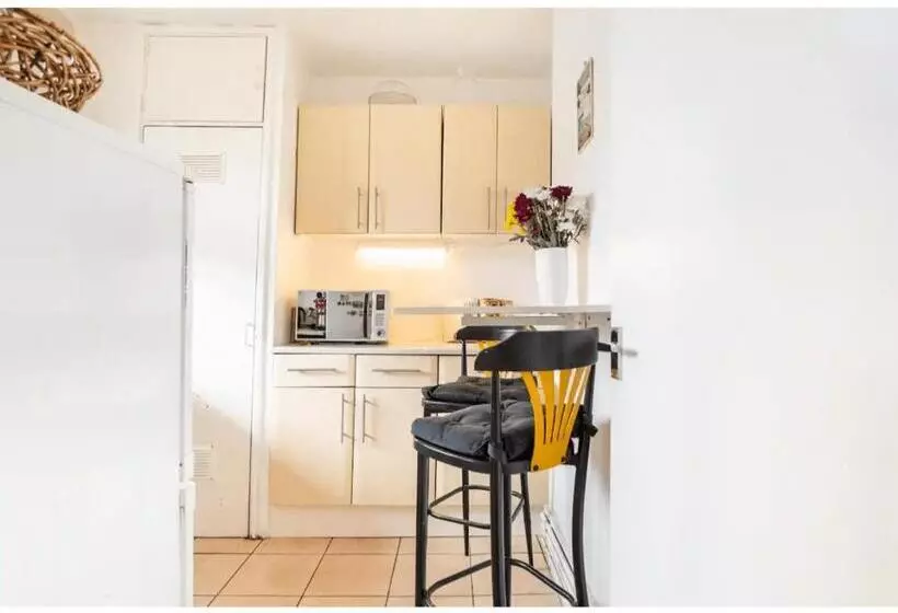 پانسیون Central London Flat Share