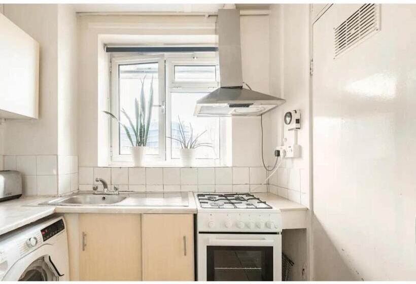 Majatalo Central London Flat Share