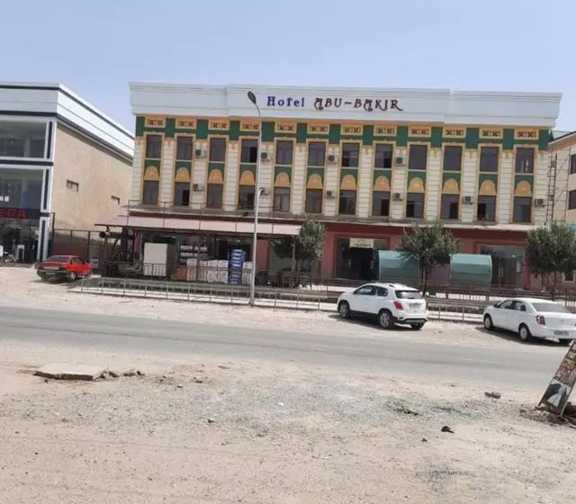 リゾートホテル Abu Bakir