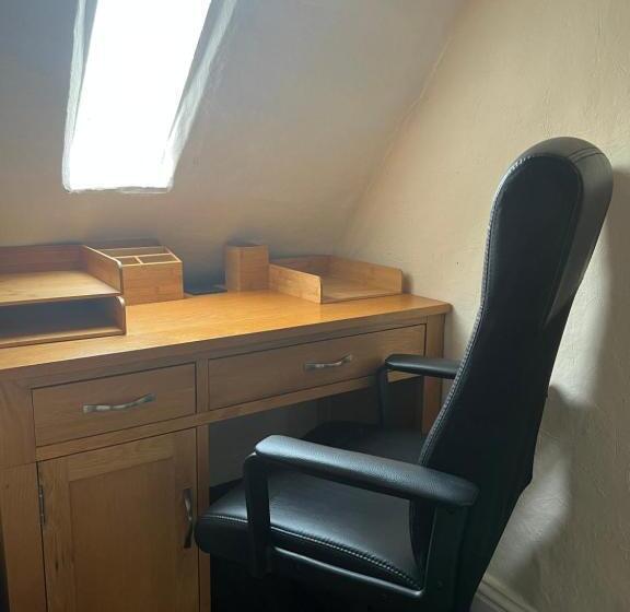 Общежитие Kings Head Inn