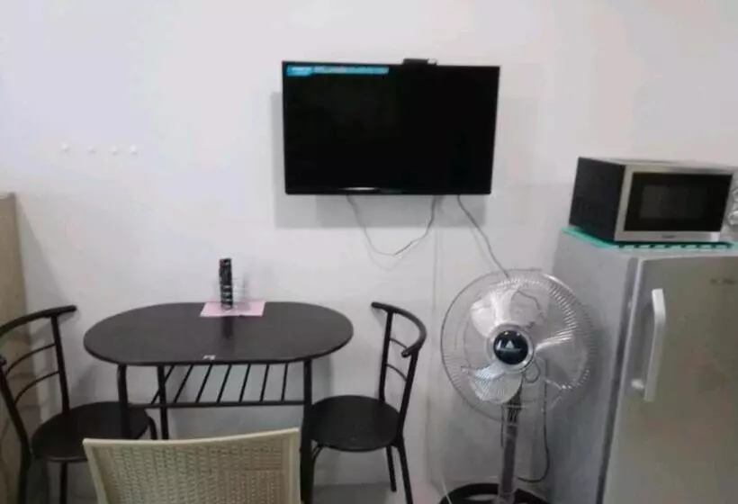 Aamiaismajoitus (B&B) Jimi S Place In Smdc Katipunan Blue Residence