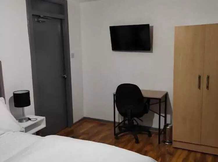 Aamiaismajoitus (B&B) Silver City