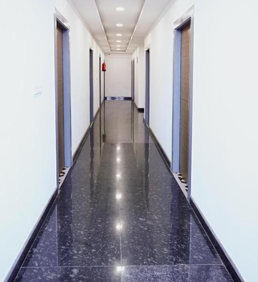 Hotel Green Pearl Lodging