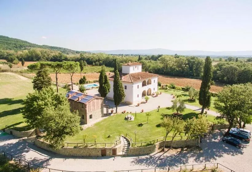 Isa Farmhouse With Swimming Pool Just 20 Minutes From Arezzo, Apartments With Panoramic Views