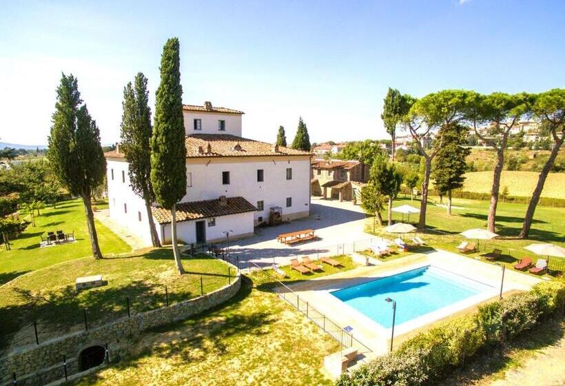 Isa Farmhouse With Swimming Pool Just 20 Minutes From Arezzo, Apartments With Panoramic Views