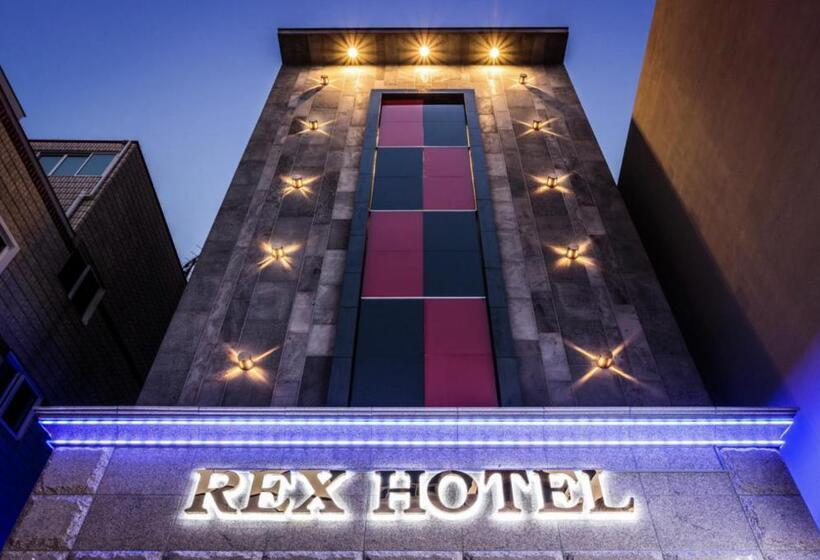 Motel Rex