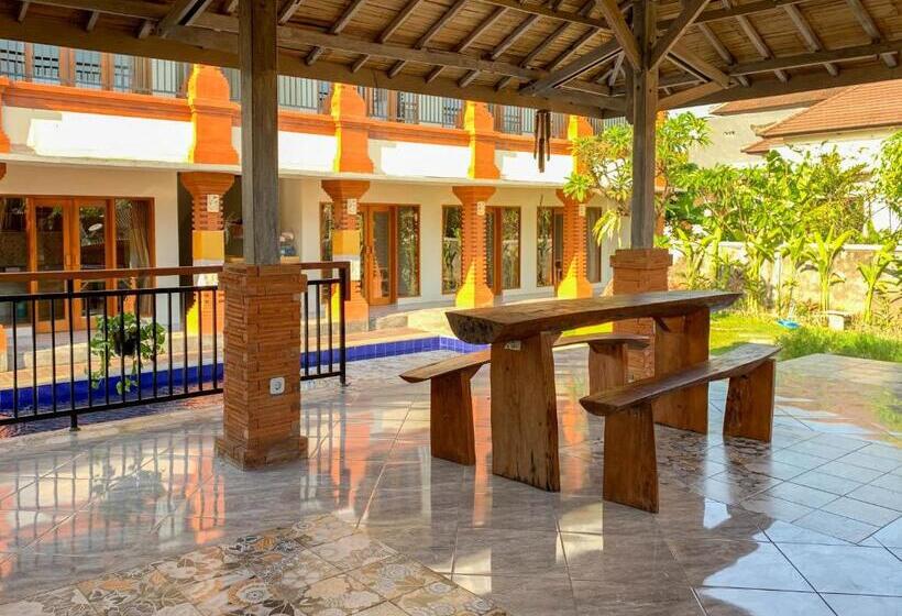 פנסיון Candra Loka Studio & Apartment By The Loka