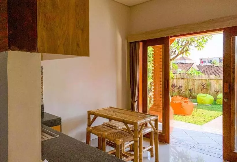 ペンション Candra Loka Studio & Apartment By The Loka