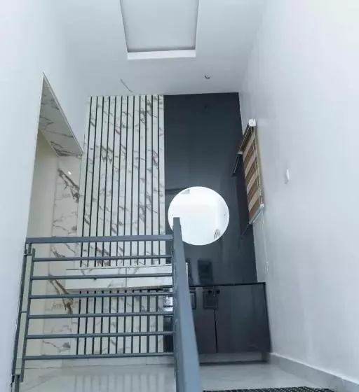 پانسیون Orange; 3units Of A 3bedroom Apartment