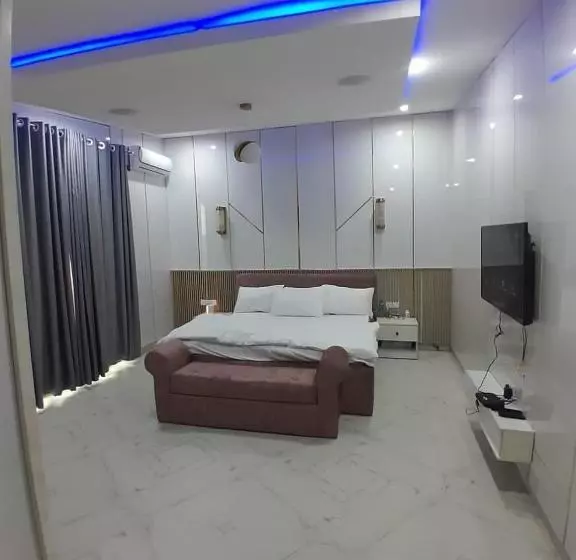 پانسیون Orange; 3units Of A 3bedroom Apartment