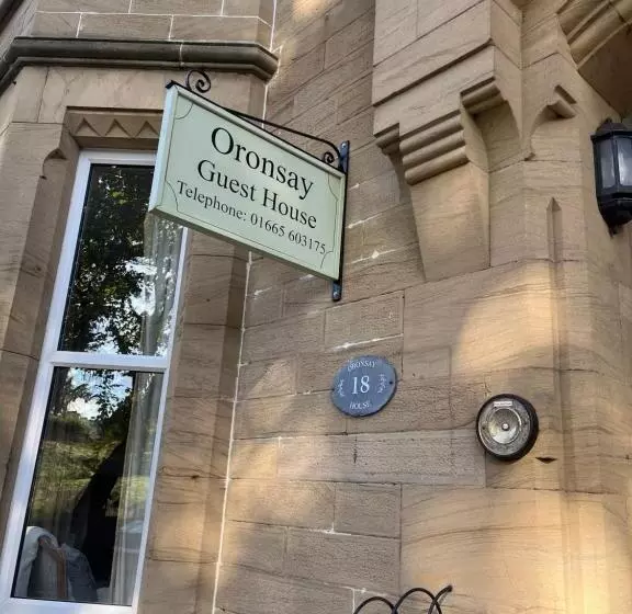 پانسیون Oronsay Guest House