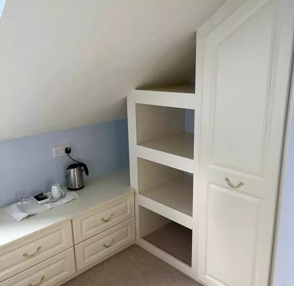 پانسیون Oronsay Guest House