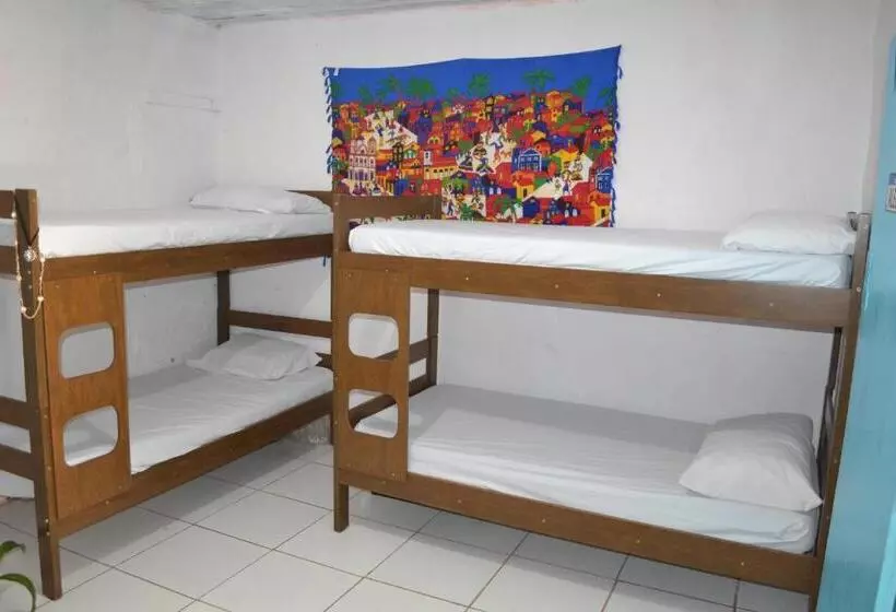 Raizes Surf And Bar Hostel