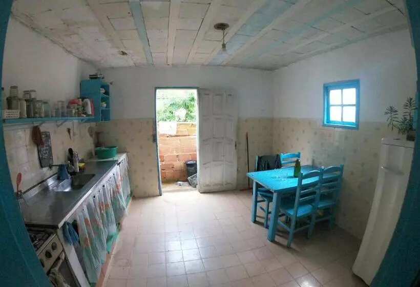 Raizes Surf And Bar Hostel