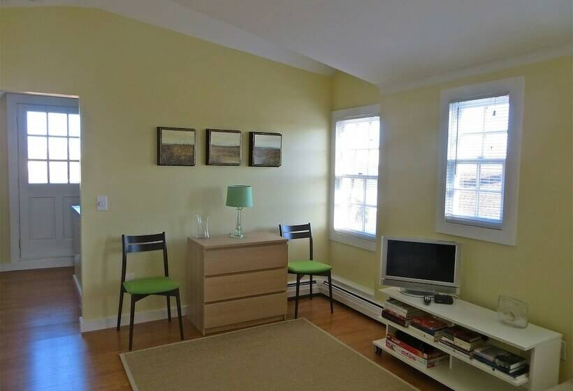 هتل Atlantic Light Inn