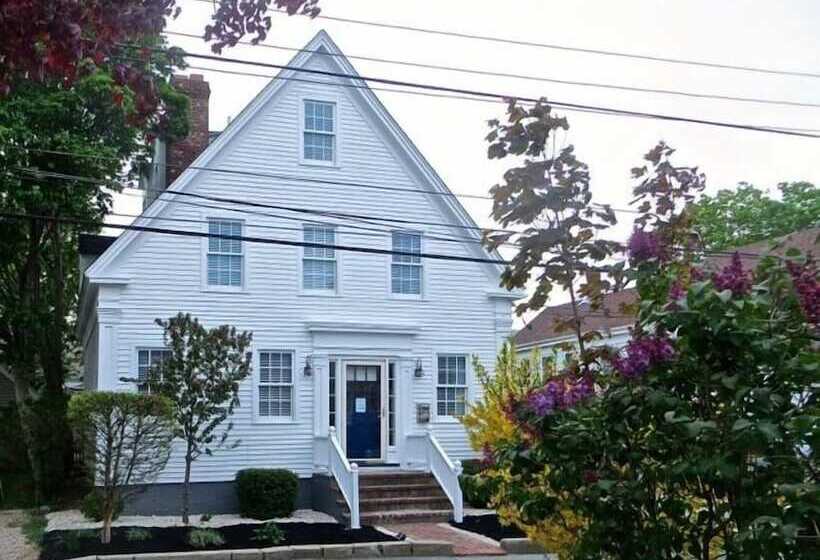 هتل Atlantic Light Inn