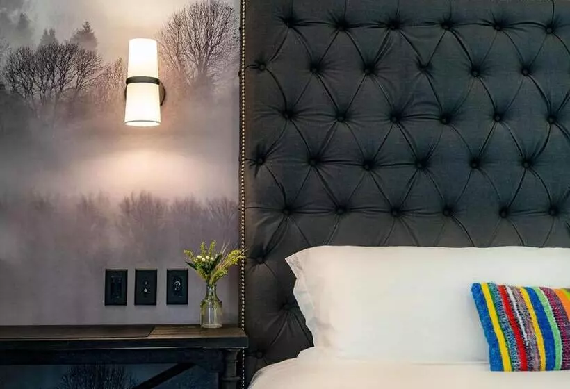هتل Brannan Cottage Inn