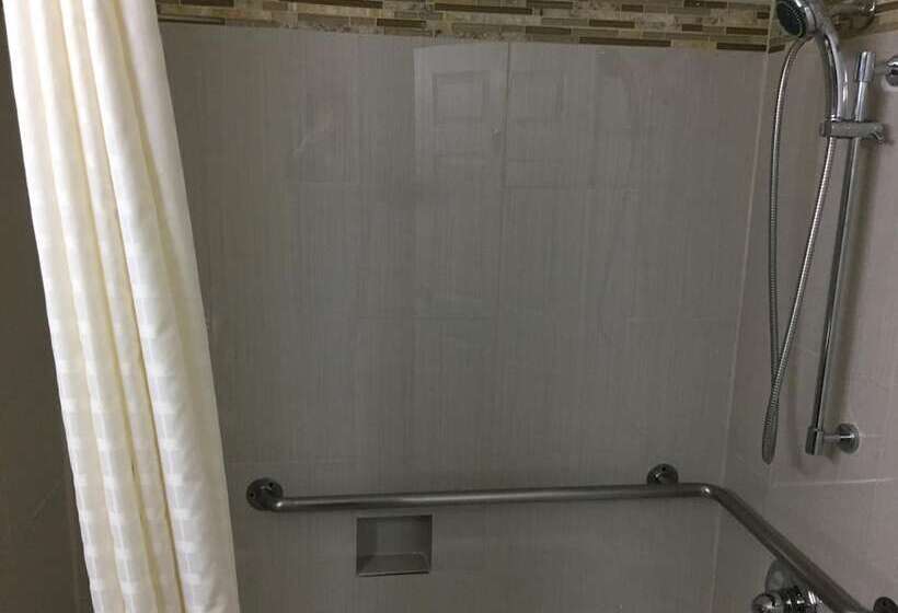 هتل Continental Lodge