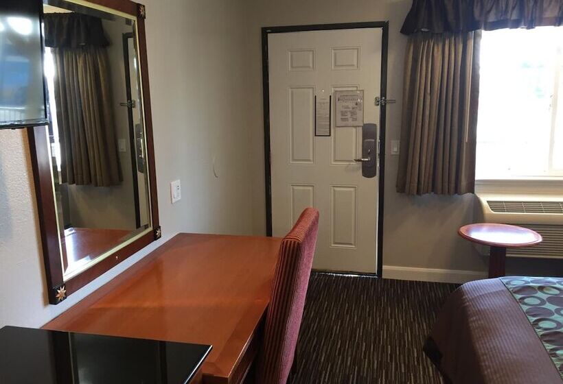 هتل Continental Lodge