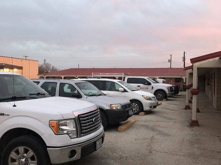 בית מלון כפרי Executive Inn Snyder