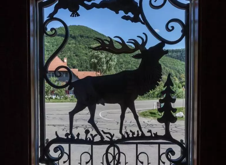 هتل Gasthaus Zum Hirsch