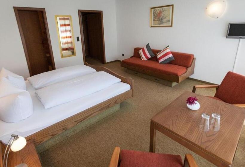 Hotel Gasthaus Zum Hirsch