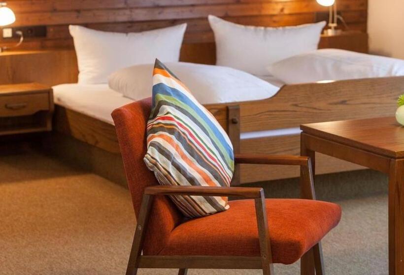 Hotel Gasthaus Zum Hirsch