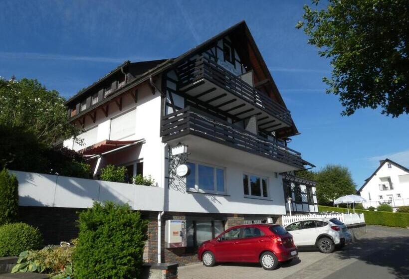 Отель Gasthof Westfeld