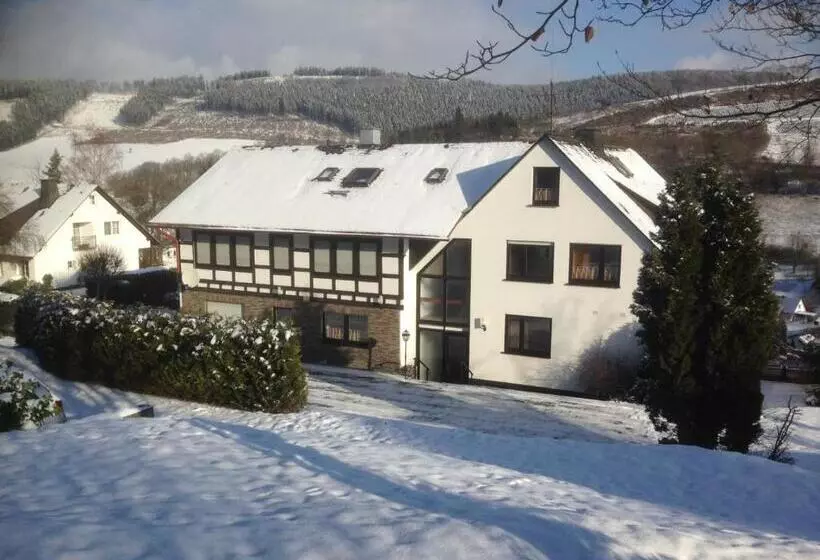 ホテル Gasthof Westfeld