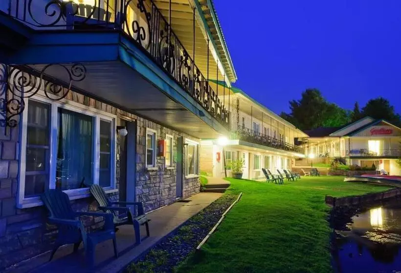 ホテル Gauthier's Saranac Lake Inn
