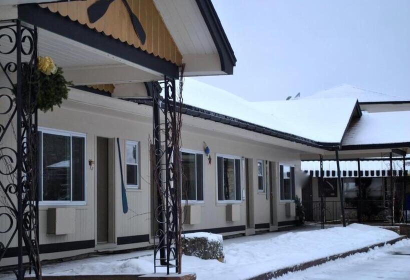 호텔 Gauthier's Saranac Lake Inn