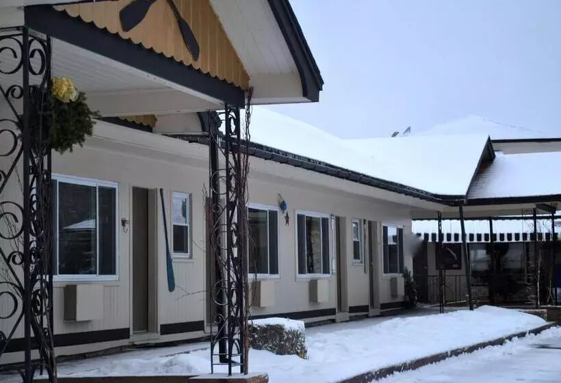 ホテル Gauthier's Saranac Lake Inn