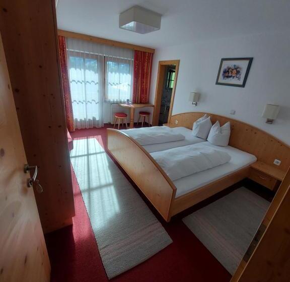 فندق Haus Theresia Alpbach