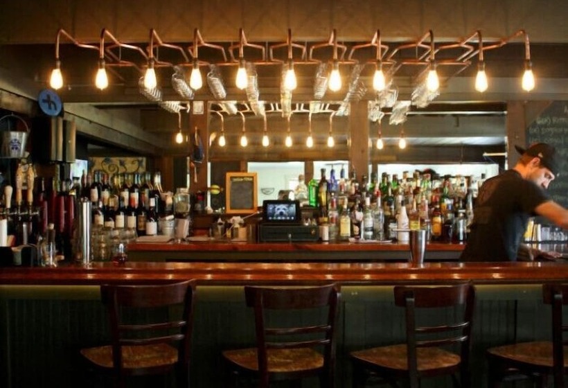 ホテル Hostel Tevere